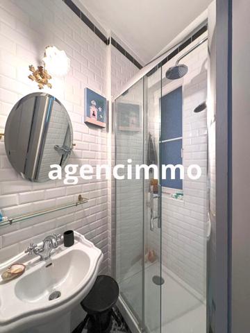 À vendre - T5 et plus, 5 pièces situé à Paris (75018)