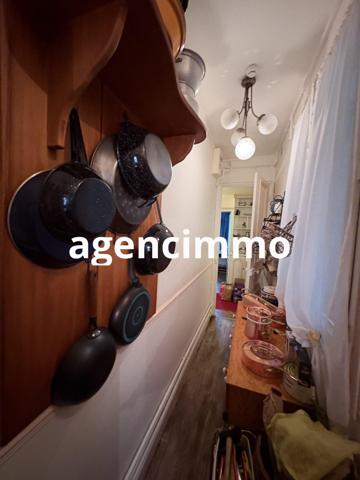 À vendre - T5 et plus, 5 pièces situé à Paris (75018)