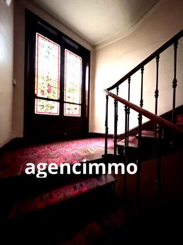 À vendre - T5 et plus, 5 pièces situé à Paris (75018)