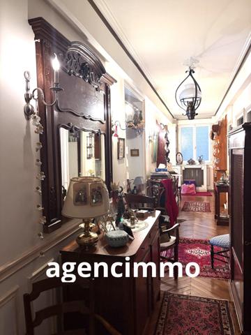 À vendre - T5 et plus, 5 pièces situé à Paris (75018)