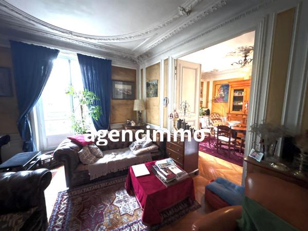 À vendre - T5 et plus, 5 pièces situé à Paris (75018)