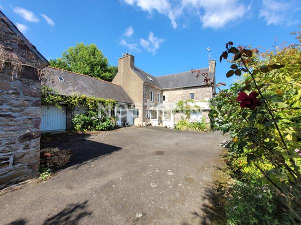 Maison au coeur de Pléhédel - 8 pièces - 195 m2