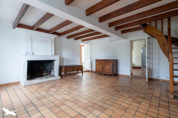 Maison à vendre |  Saintes |  6 pièces | 171 m²