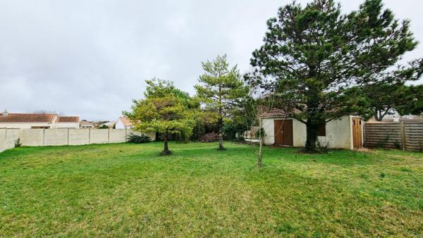 À Meschers, une maison à réinventer - terrain près de 1 000 m²