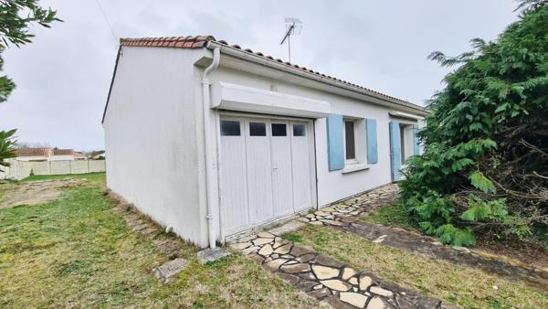 À Meschers, une maison à réinventer - terrain près de 1 000 m²