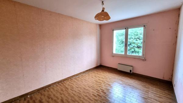 À Meschers, une maison à réinventer - terrain près de 1 000 m²