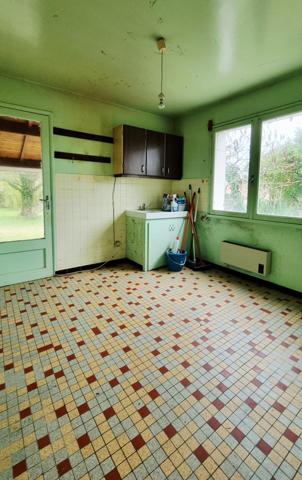 À Meschers, une maison à réinventer - terrain près de 1 000 m²