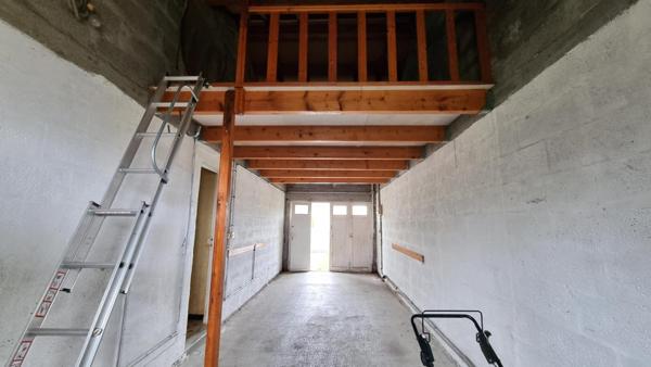 À Meschers, une maison à réinventer - terrain près de 1 000 m²