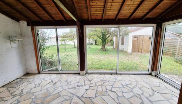 À Meschers, une maison à réinventer - terrain près de 1 000 m²