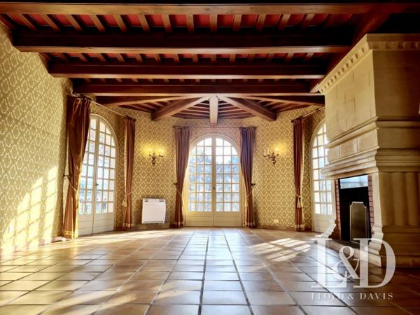 Propriété familiale en Ardèche, 470 m2, matériaux nobles, divible en 2 logements