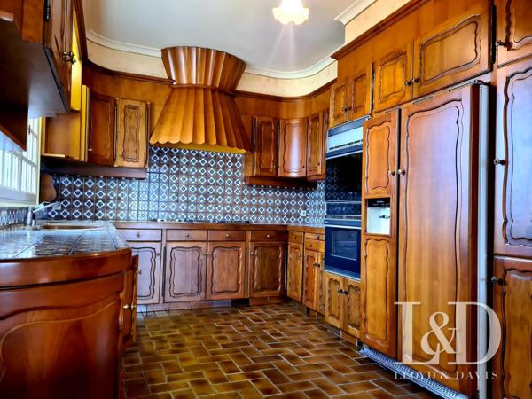 Propriété familiale en Ardèche, 470 m2, matériaux nobles, divible en 2 logements