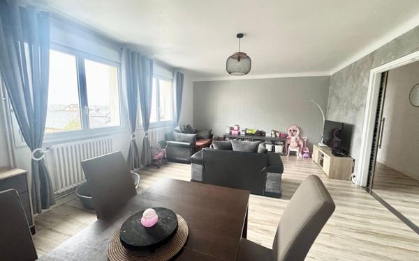 Appartement à vendre    4 pièces • 90 m2 Saint-Renan