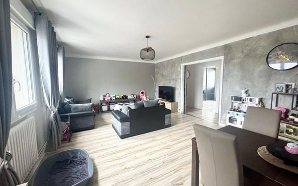 Appartement à vendre    4 pièces • 90 m2 Saint-Renan