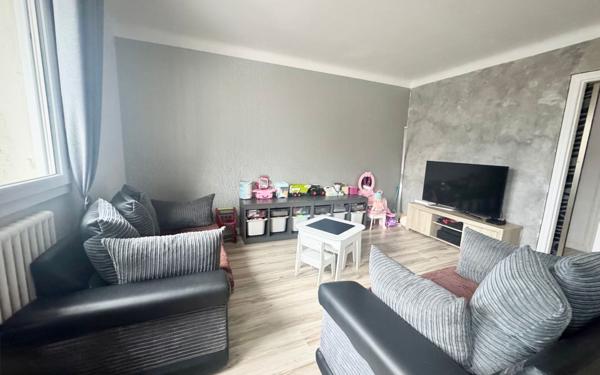 Appartement à vendre    4 pièces • 90 m2 Saint-Renan