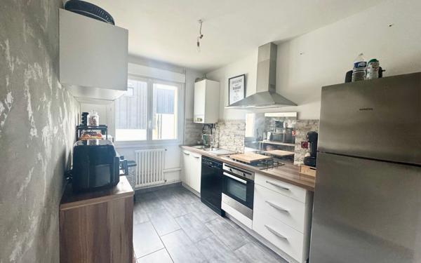 Appartement à vendre    4 pièces • 90 m2 Saint-Renan