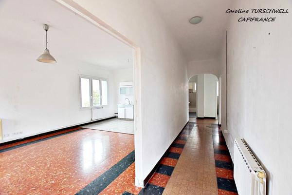 LA SEYNE SUR MER (83) - 1 MAISON DE 2 APPARTEMENTS - 190M² - 1,5KM DU PORT - 3KM DES SABLETTES