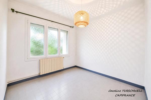 LA SEYNE SUR MER (83) - 1 MAISON DE 2 APPARTEMENTS - 190M² - 1,5KM DU PORT - 3KM DES SABLETTES