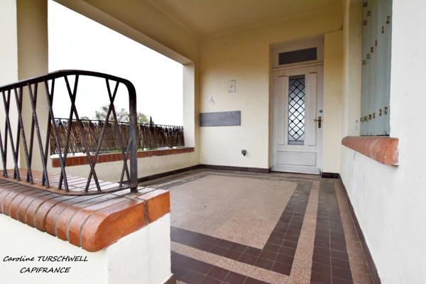 LA SEYNE SUR MER (83) - 1 MAISON DE 2 APPARTEMENTS - 190M² - 1,5KM DU PORT - 3KM DES SABLETTES