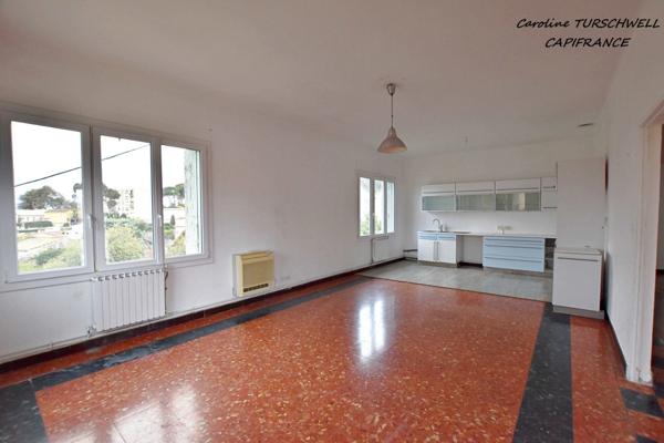LA SEYNE SUR MER (83) - 1 MAISON DE 2 APPARTEMENTS - 190M² - 1,5KM DU PORT - 3KM DES SABLETTES