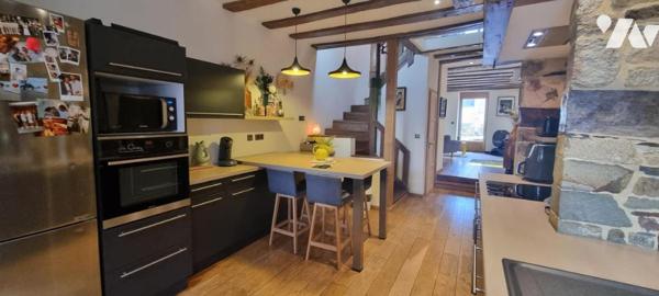 LA GUERCHE DE BGNE - Plein-Centre : Maison pierres rénovée avec terrain