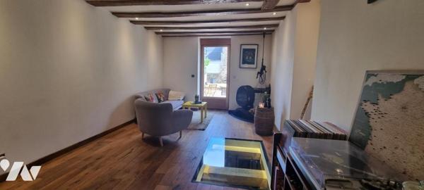 LA GUERCHE DE BGNE - Plein-Centre : Maison pierres rénovée avec terrain