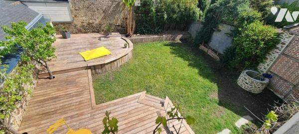 LA GUERCHE DE BGNE - Plein-Centre : Maison pierres rénovée avec terrain