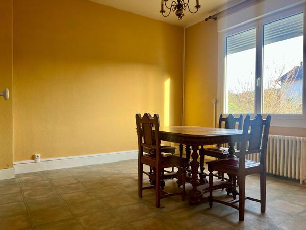 BAR-LE-DUC charmante maison -5 pièces, 3 chambres, jardin, garage, quartier calme