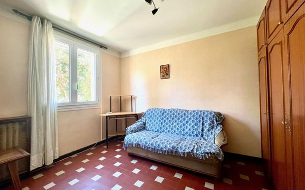 Appartement à vendre    3 pièces • 56 m2 Marseille 9