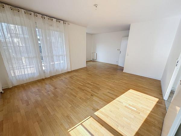 Appartement Ermont 4 pièces 83.46 m2 2 parking et cave