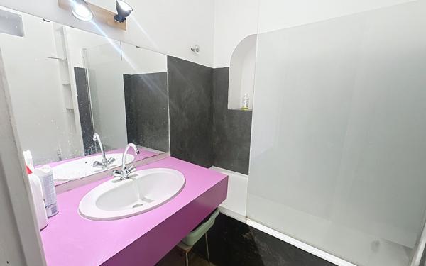 Appartement à vendre    1 pièce • 20 m2 Avignon