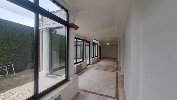 Golfe Juan (06220) GOLFE JUAN BAS DE MAISON AVEC JARDIN ET STATIONNEMENTS