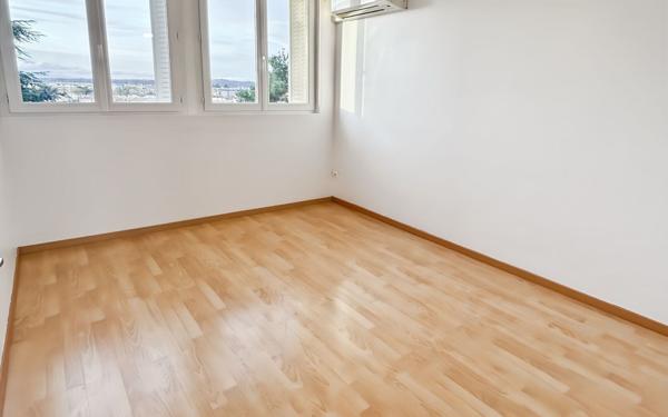 Appartement à louer    4 pièces • 79,47 m2 Romans-sur-Isère
