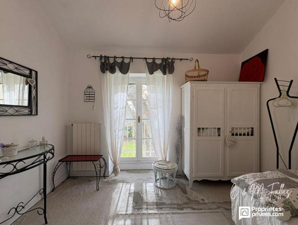 Mas rénové - Camaret Sur Aigues - 6 pièces - 205 m2