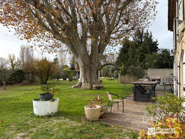 Mas rénové - Camaret Sur Aigues - 6 pièces - 205 m2