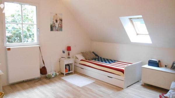 SENLIS - proche centre viole maison T6