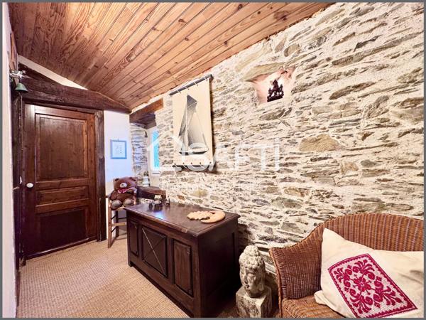 Charme et caractère pour cette belle maison familiale.