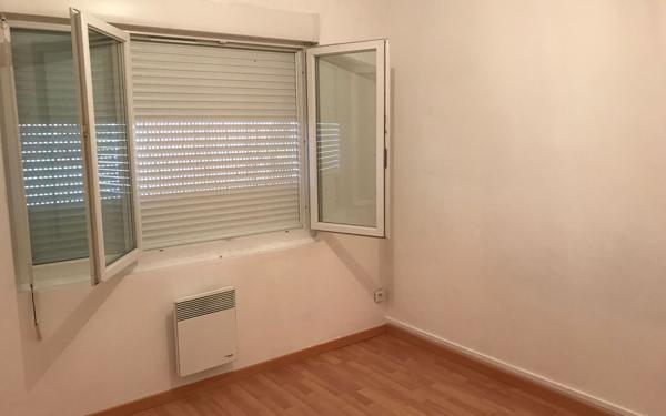 Immeuble à vendre    11 pièces • 181,92 m2 Vic-sur-Aisne