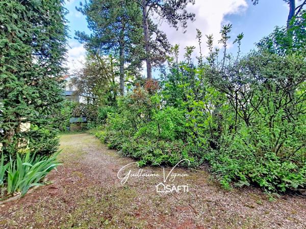 Maison avec vue, proche du centre bourg
