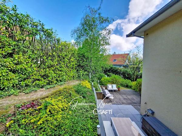 Maison avec vue, proche du centre bourg