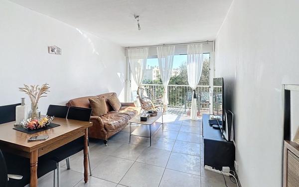 Appartement à vendre    2 pièces • 43,36 m2 Antibes