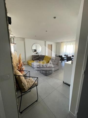 Appartement Grenoble 3 pièces de 66.79 m² avec balcons et garage