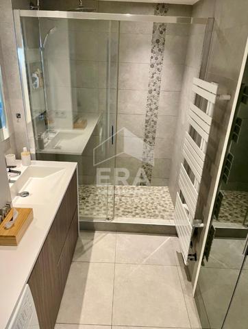 Appartement Grenoble 3 pièces de 66.79 m² avec balcons et garage