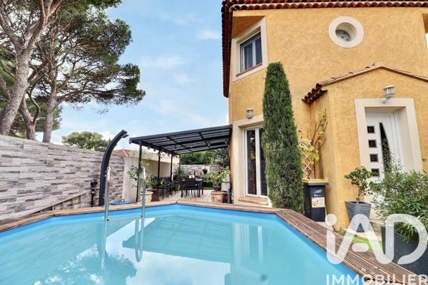 Maison à vendre 5 pièces 90 m² Saint-Mitre-les-Remparts