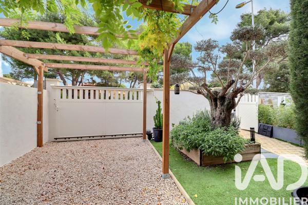 Maison à vendre 5 pièces 90 m² Saint-Mitre-les-Remparts