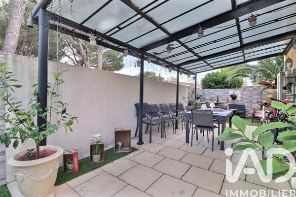 Maison à vendre 5 pièces 90 m² Saint-Mitre-les-Remparts