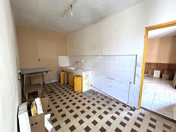 LONGERE 3 CHAMBRES AVEC TRAVAUX PROCHE COMMODITES SUR LA COMMUNE DE CHABRIS (INDRE 36)