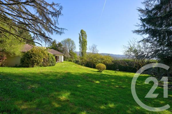 Maison à vendre  7 pièces - 178,26 m 2   CHARBONNIERES LES BAINS  - 69