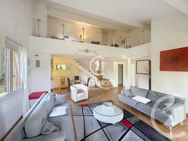 Maison à vendre  7 pièces - 178,26 m 2   CHARBONNIERES LES BAINS  - 69