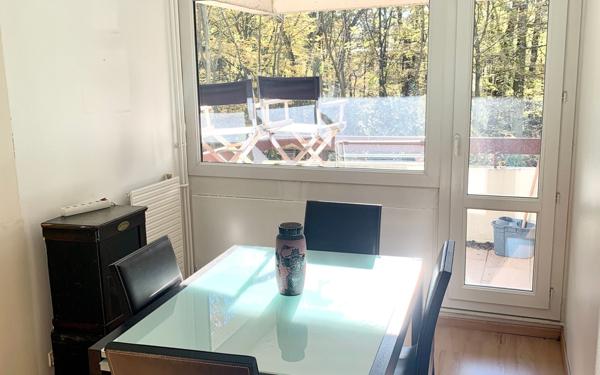 Appartement à vendre    3 pièces • 77,13 m2 Champs-sur-Marne