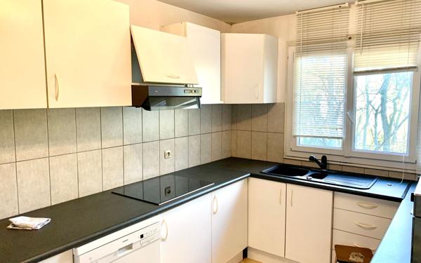 Appartement à vendre    3 pièces • 77,13 m2 Champs-sur-Marne
